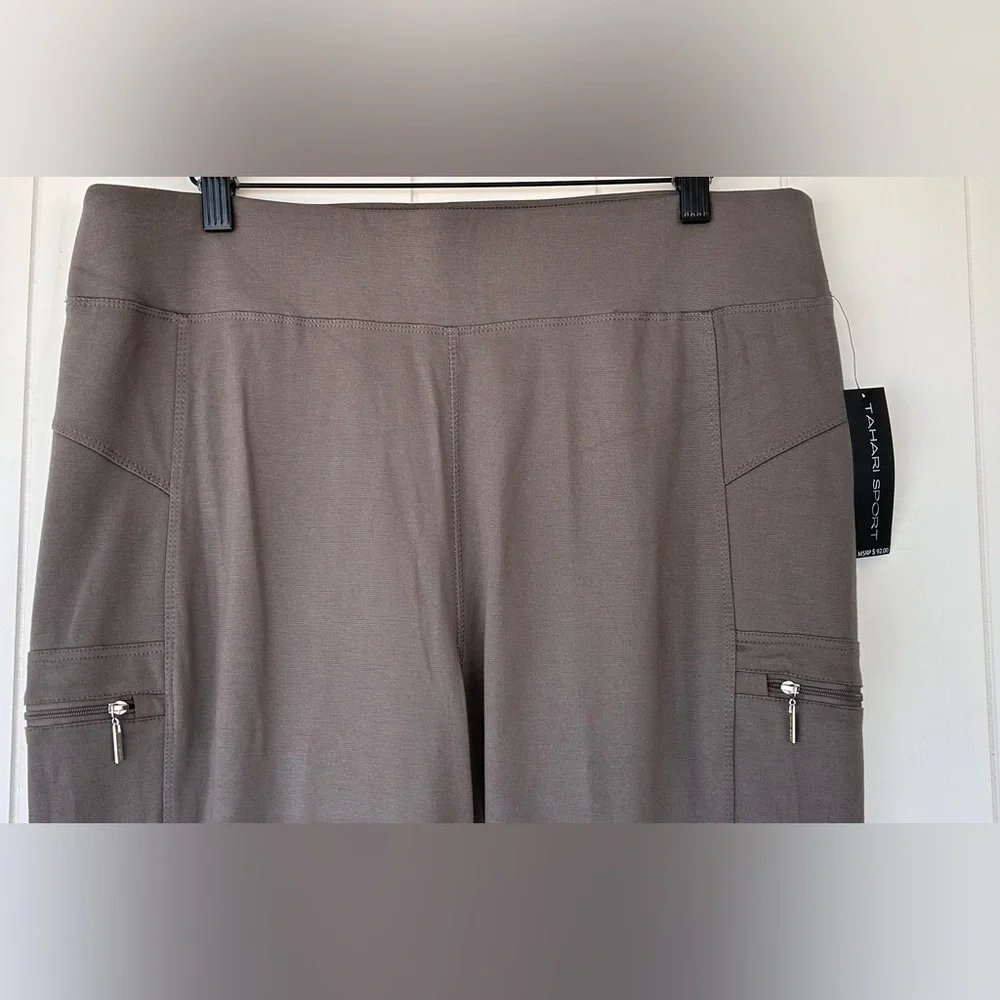 Tahari Sport High Waist Cargo Flare Leg Leggings Taupe Size XL‎